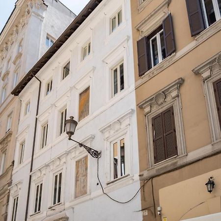 19 Steps Trevi Rome Bagian luar foto